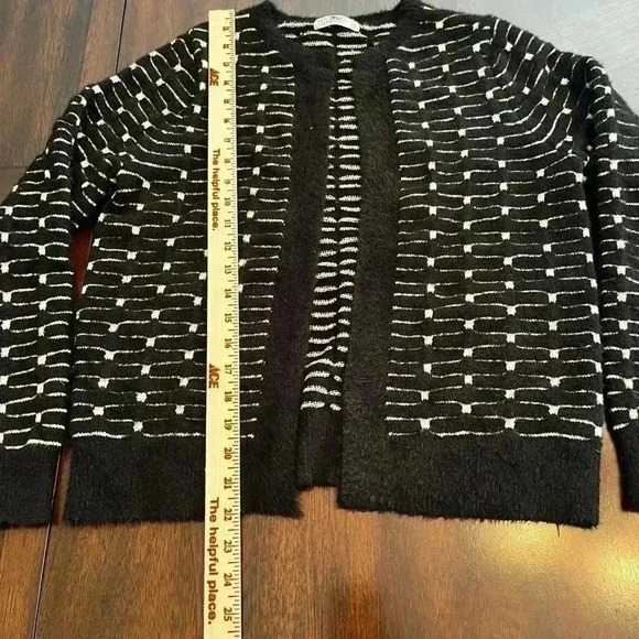 89th and Madison Black & White Open Front Cardigan Size Small - Picture 4 of 7